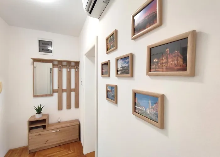 Ns Dan Private Parking Apartament Novi Sad